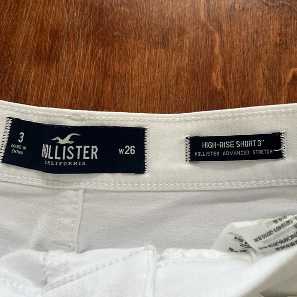 Hollister white denim shorts. - Picture 4 of 4
